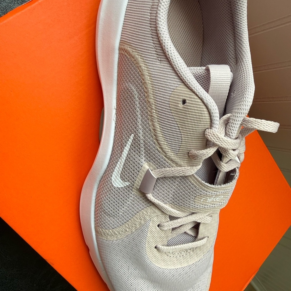 Nike Women's In-Season TR 13 - Picture 5 of 6